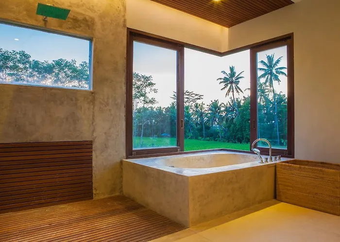 Lumia Bali Villa *